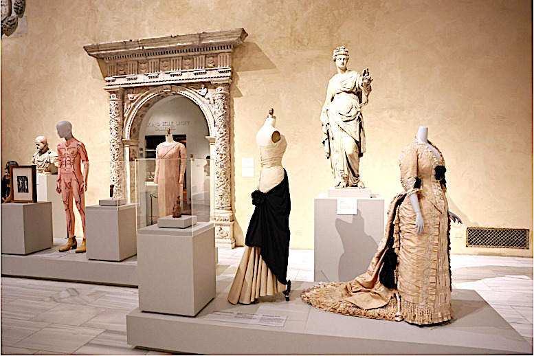 MODA İncəsənət Tarixini İcarəyə Verdi Muzey əsərləri artıq satılıqdır. Tarix, ən yüksək təklif verənə.